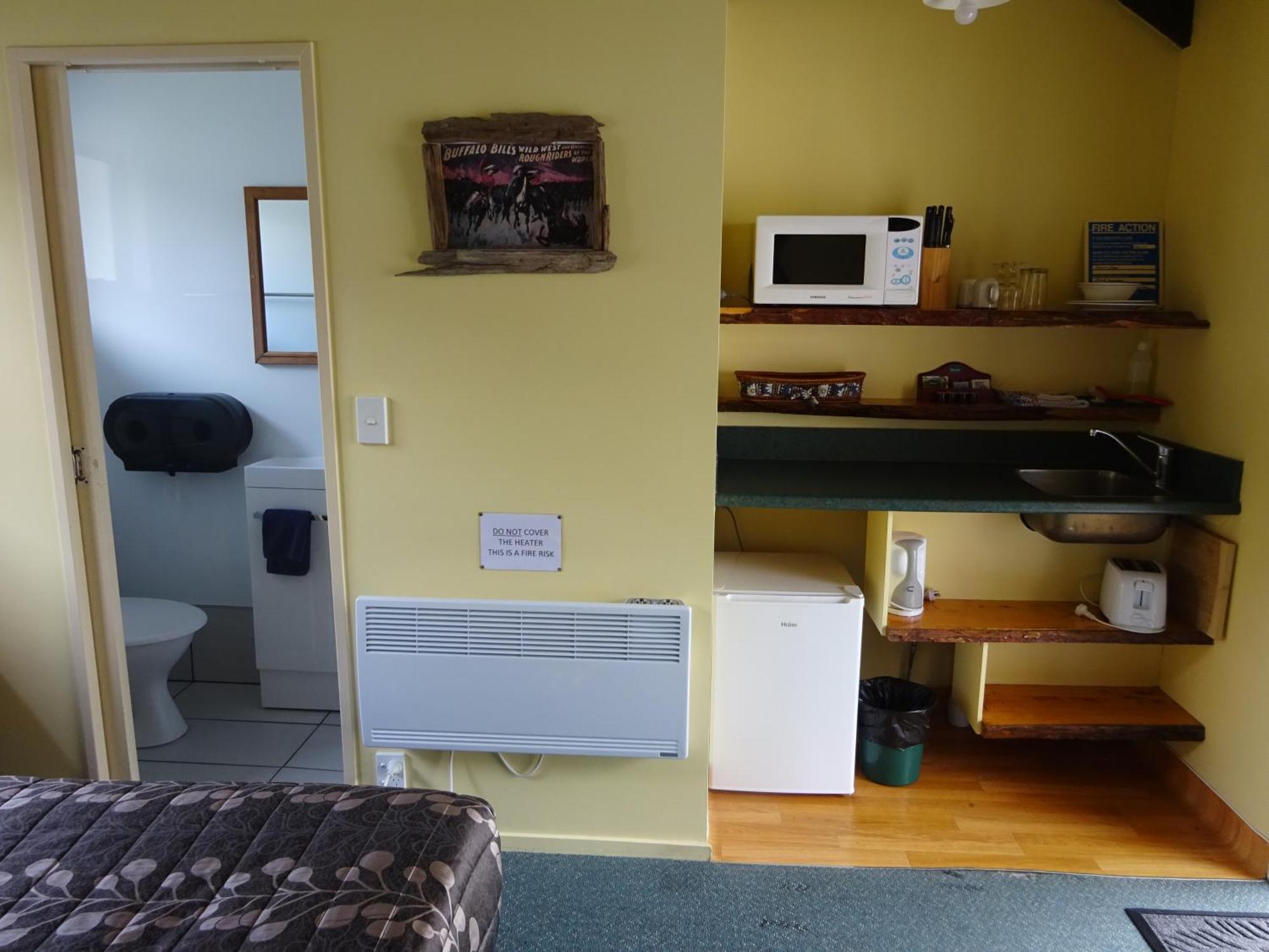 Glow Worm Accommodation Franz Josef Exterior photo
