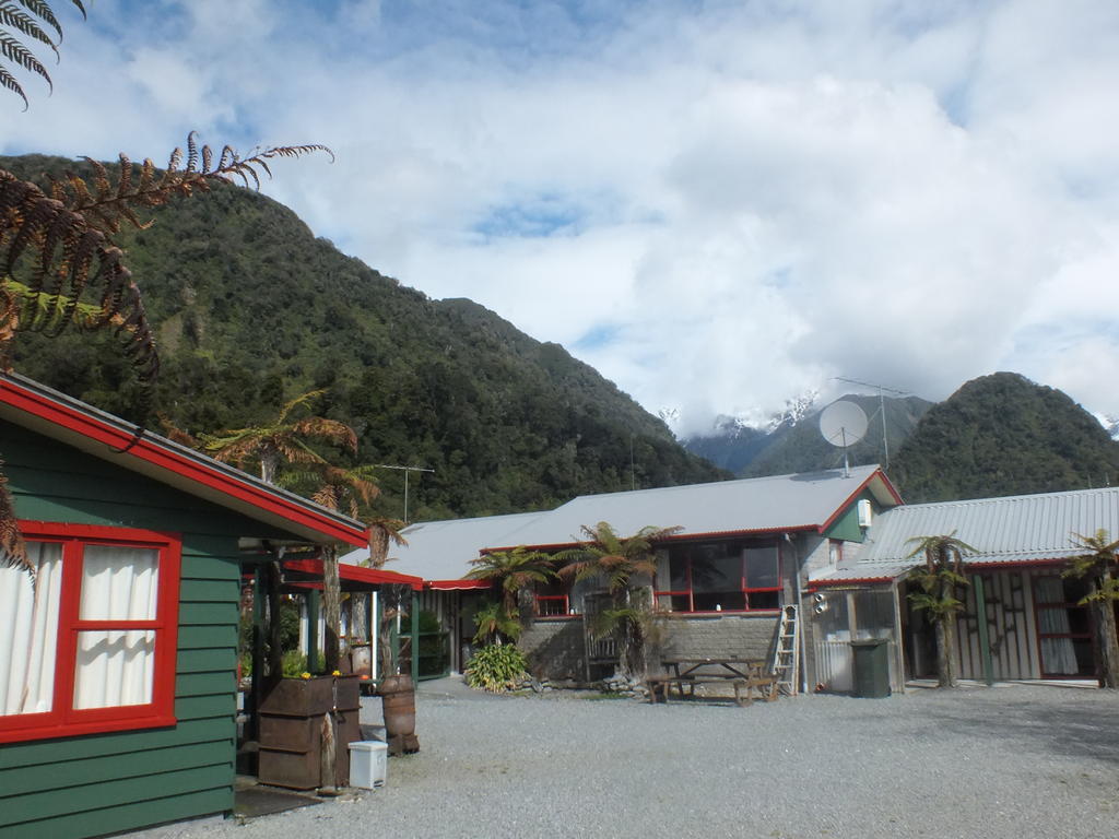 Glow Worm Accommodation Franz Josef Exterior photo