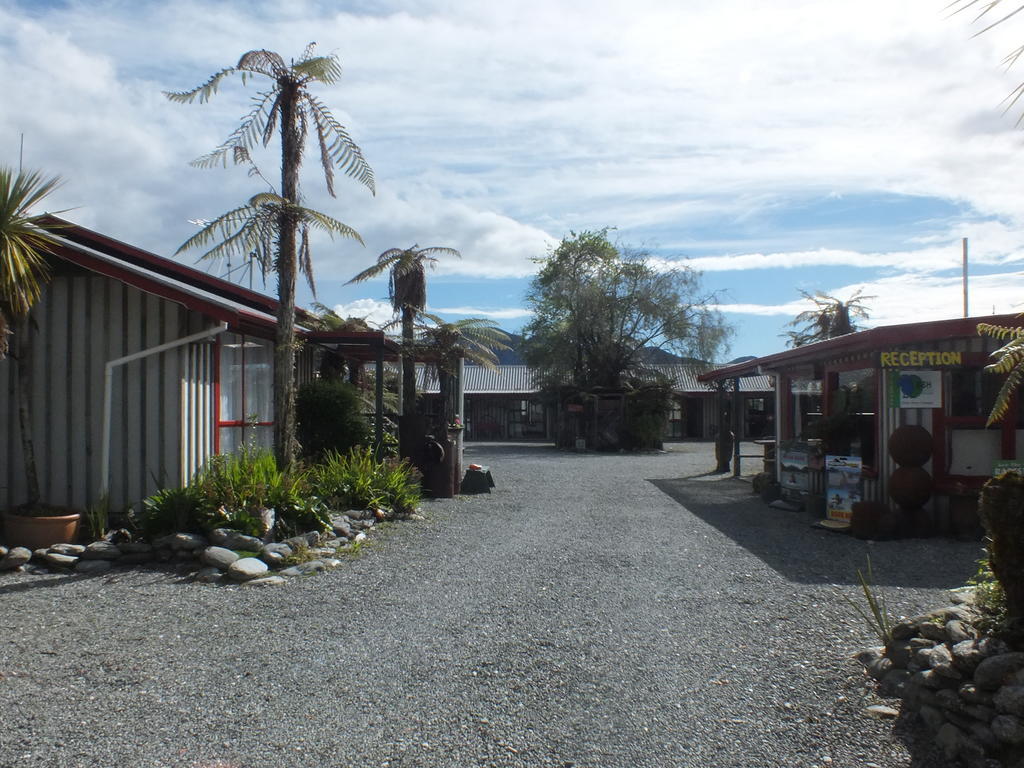 Glow Worm Accommodation Franz Josef Exterior photo
